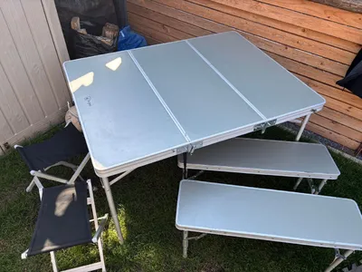 Items for sale
– Camping table and chairs 40