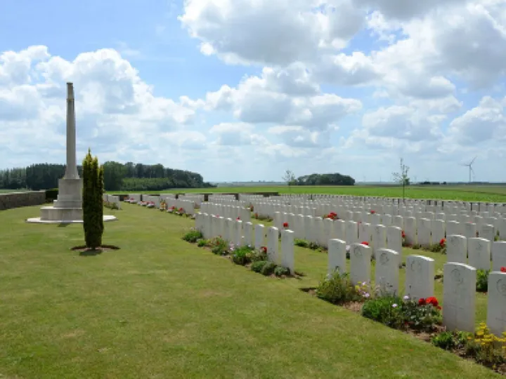 Premont British Cemetery