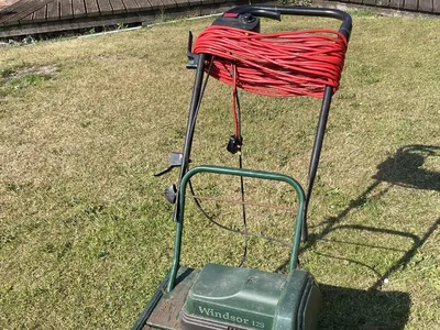 Items for sale
– Atco windsor 12S electric mower £60 ono