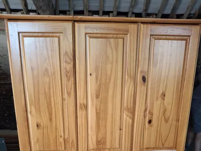 Items for sale
– Pine wardrobe 20