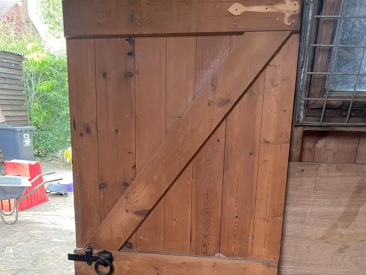 Items for sale
– Waxed pine doors £10 each