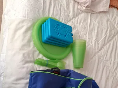 Items for sale
– THERMOS Insulated Backpack & Shoulder bag £14