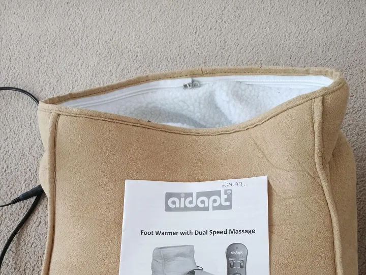 Items for sale
– Foot warmer with Dual Speed Massage £15.00