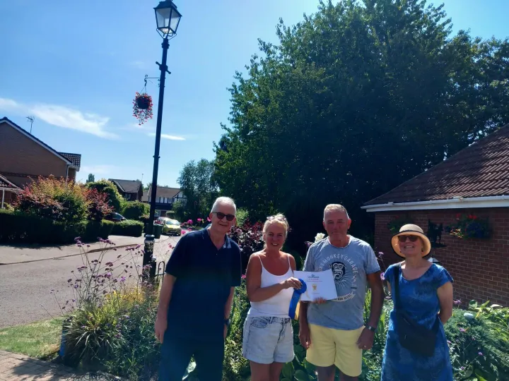 1st Place Front Garden &ndash; Oakmoore