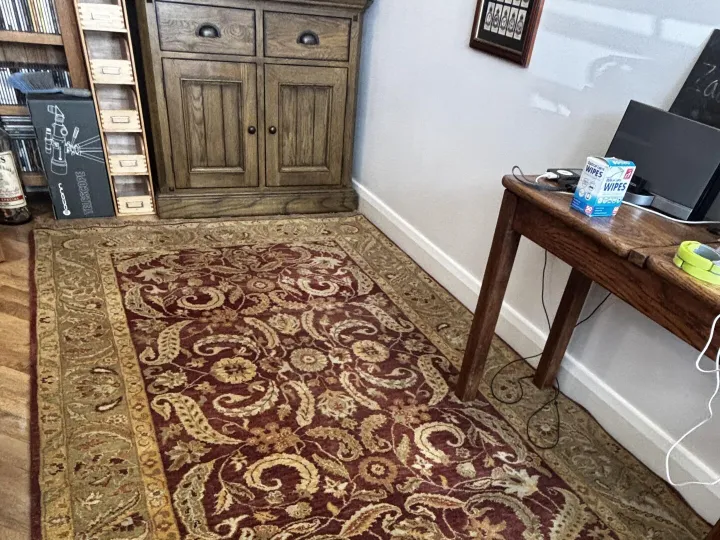 Items for sale
– Wool Rug £120.00