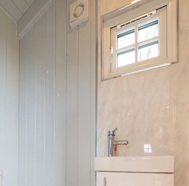 The en suite shower room inside the Shepherd’s Crook