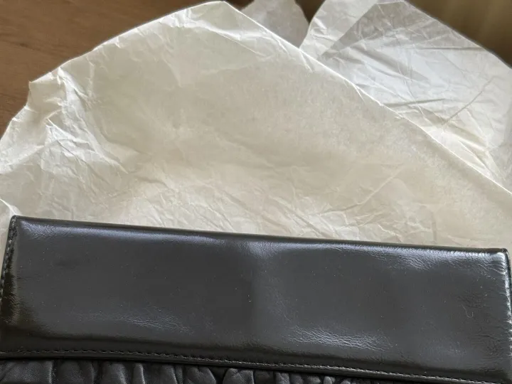 Items for sale
– Jane Shilton vintage bag £20