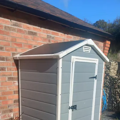 Items for sale
– Garden shed £ 100