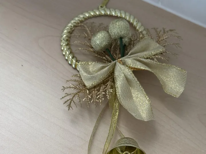 Items for sale
– Christmas bell decorations £1