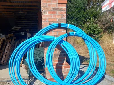 Items for sale
– Blue water pipes £ 15 each