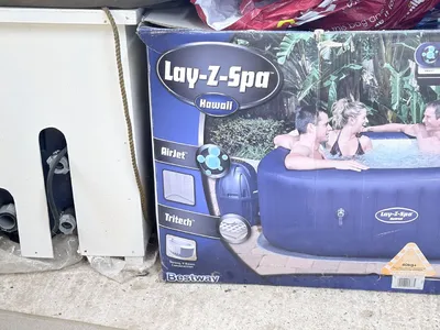 Items free to a good home! &ndash; Lazy Z spa Hawaii hot tub. n/r
