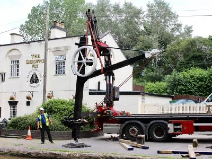 Shroppie Crane
