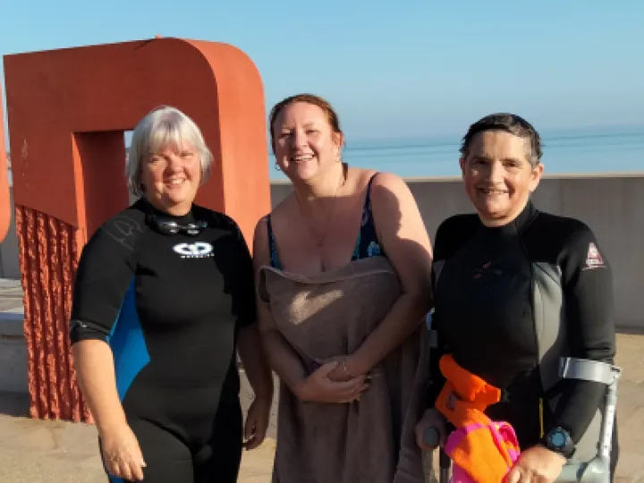 three amigos swim