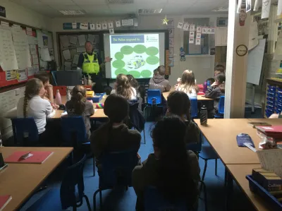 PCSO Nick talking to Year 6