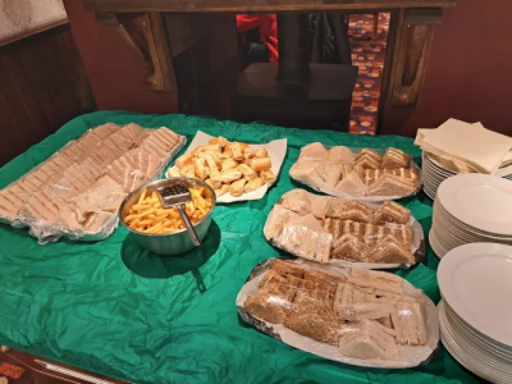 Bridge Inn Quiz Buffet