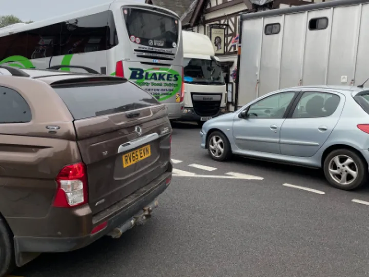 Village transport Chaos