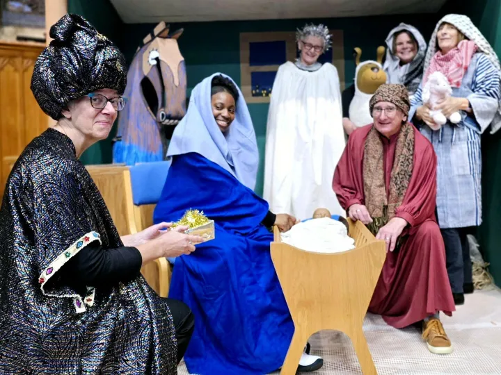BMC Victoria Park &ndash; Nativity Grotto