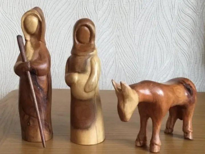 St Andrews Womens Group  Carving