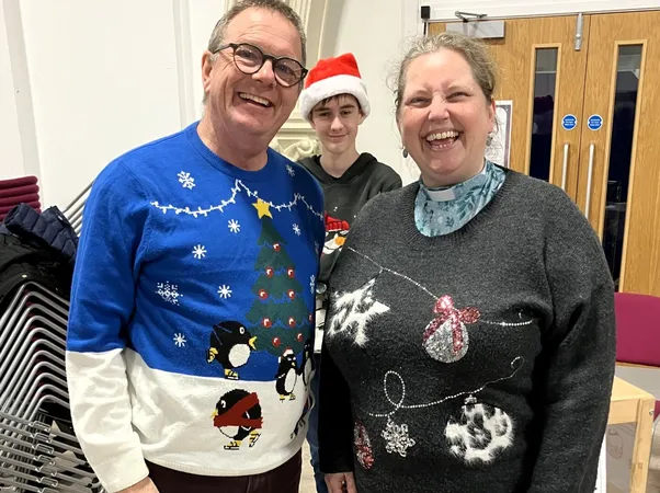 2025 12 &ndash; Festive3