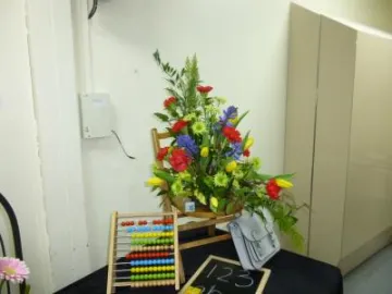 AH & Tarvin Flower Club March 2017 P1030202