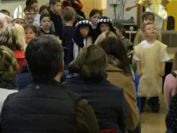 E5736F83-313B-4819-A8CA-C258FA52F175