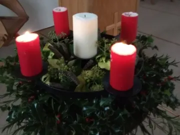 Upton wreath2020