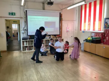 DCC125F6-C2C3-4556-80D5-91C205C0EB79