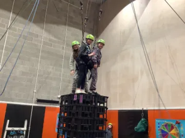 AD602E12-6CF4-489C-87A1-45B349806A31