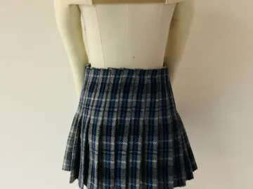 Hand stitched knife peats at half scale