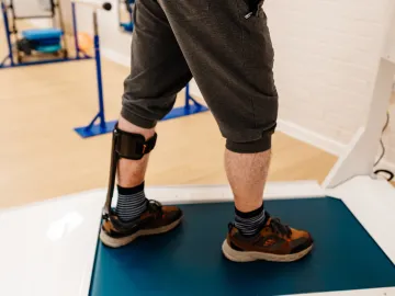 Close Up Client On Eazy Gain