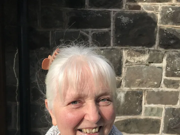 4f1e34f8-Ab4b-4e5a-B69b-871e5d640291