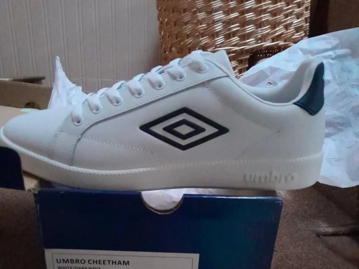 Items for sale
– UMBRO TRAINERS £20.00