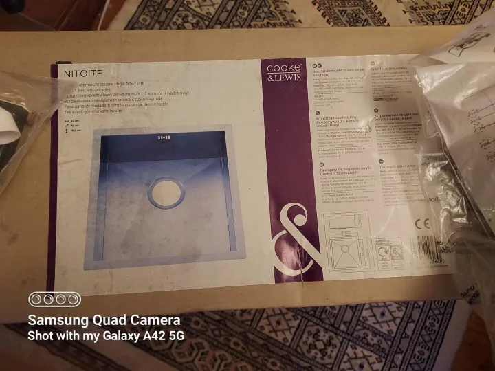 Items for sale
– Brand New Stainless Steel sink £30