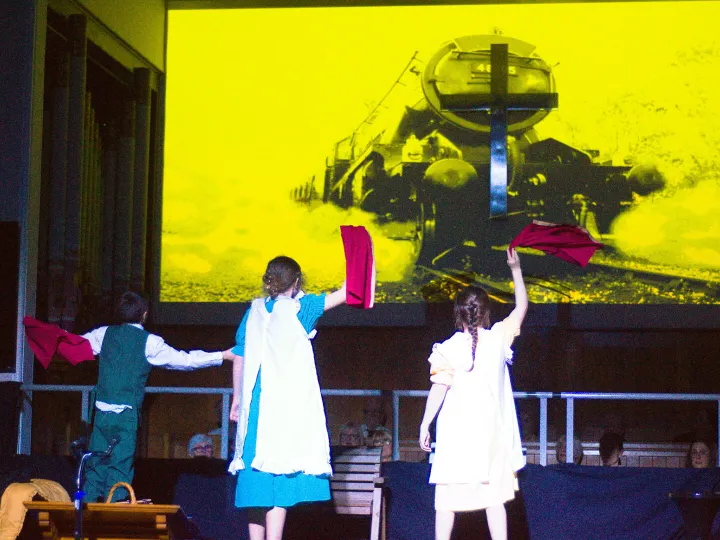 Waving Goodbye to The Railway Children