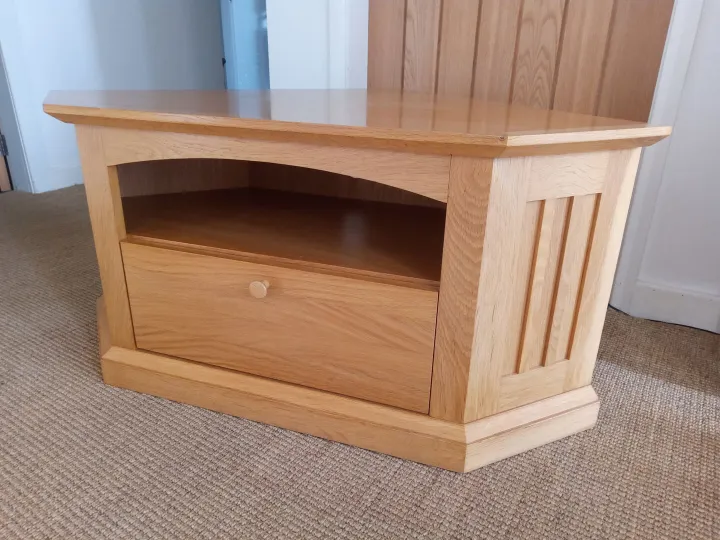 Items for sale &ndash; TV unit &pound;50