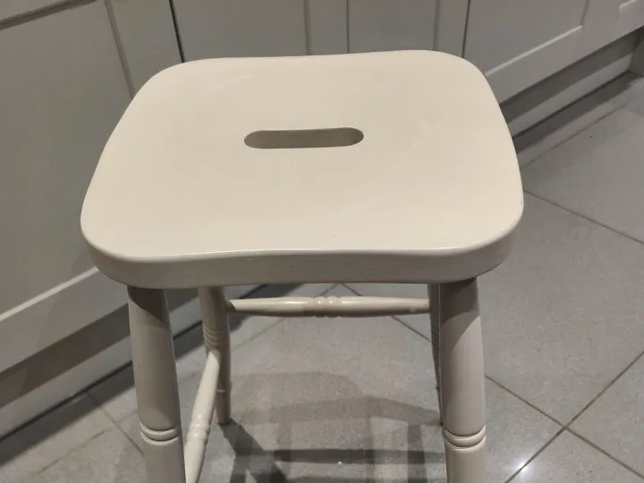 Items for sale
– Kitchen Stool £12