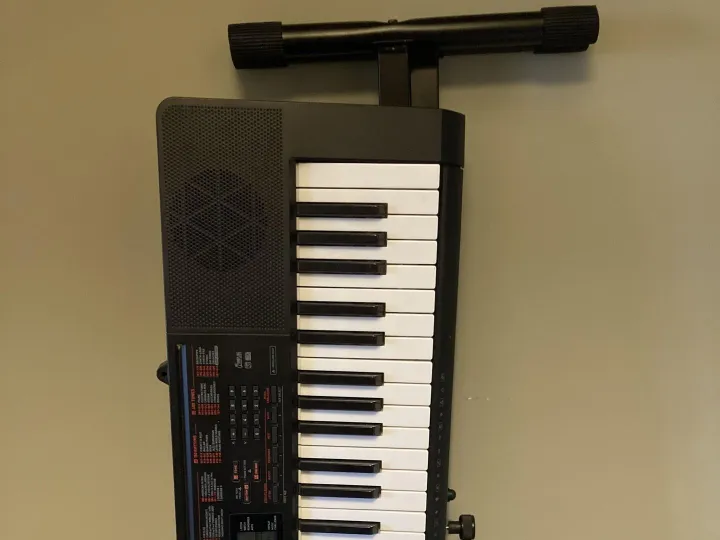 Items for sale
– Casio Electronic Keyboard & Stand £25