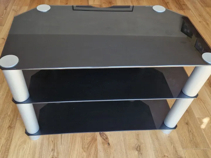 Items for sale &ndash; Glass TV Corner Unit &pound;20