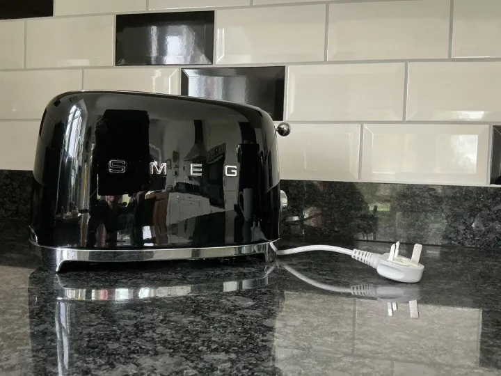 Items for sale
– SMEG Toaster £30