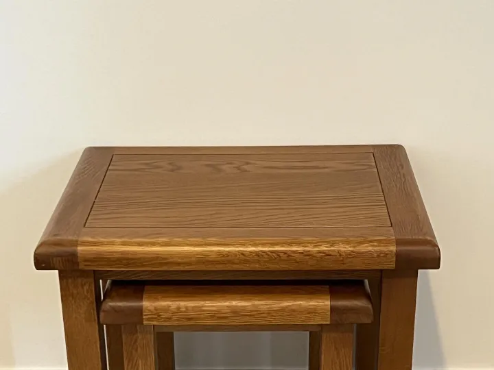 Items for sale
– Nest of 2 Oak Tables £75