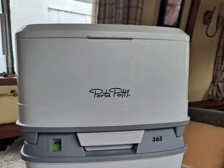 Items for sale
– Porta Potti £30