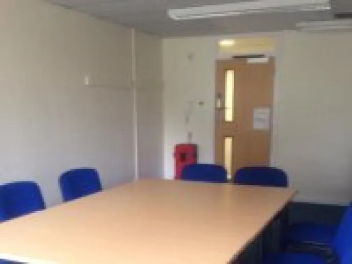 Small room painting finish 1