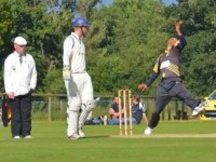 cricket-2014-philip-defretias-M110374