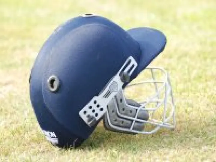 Hard hat for cricket