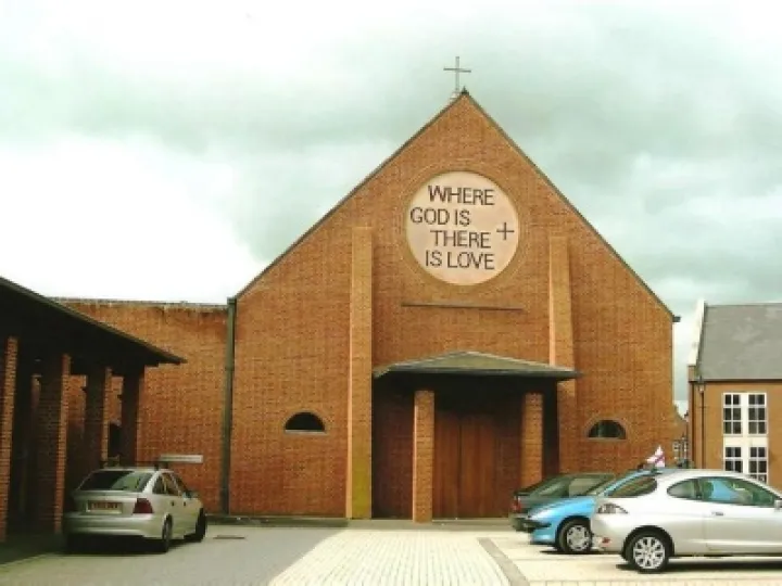 FAIRFORD LEYS as 002