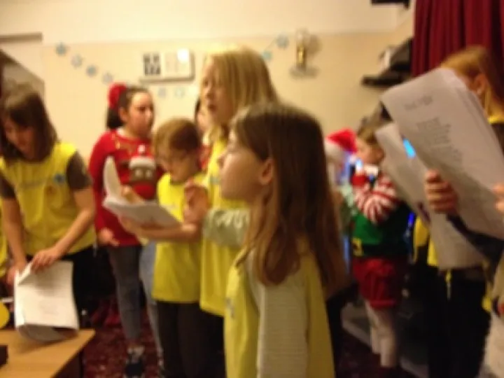 Brownies visit to Poplars Nursing home