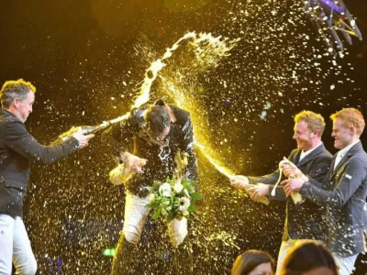 10391982_1688887524687324_99435583346018934_n