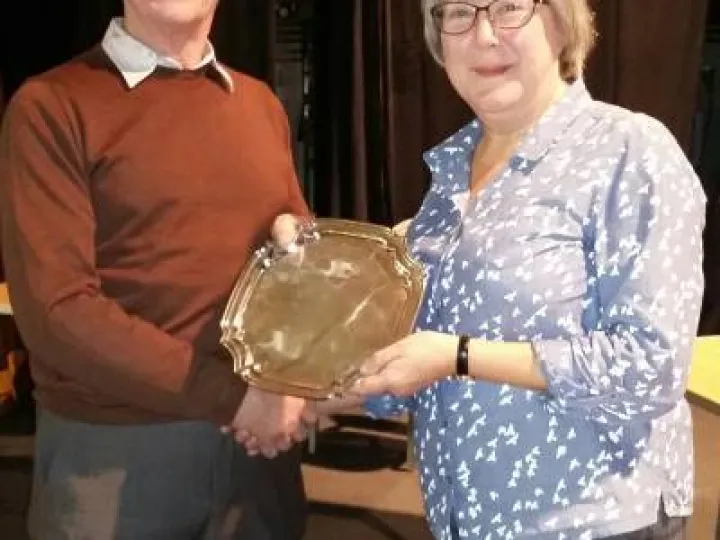 Village Quiz 2017 – Jane Lush Receives Trophy