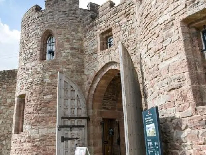 Beeston Castle in October 63