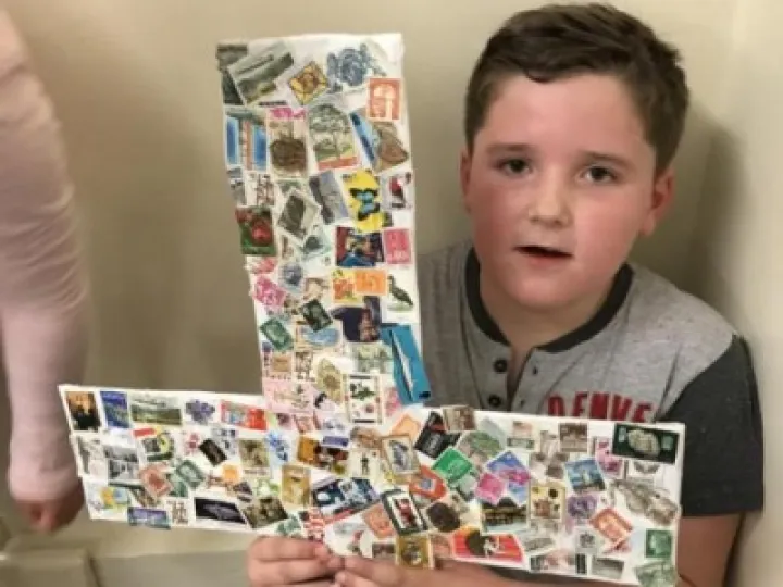 Decorating the cross 2